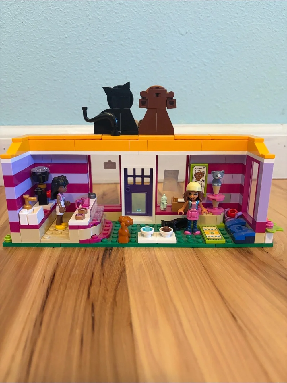 LEGO Friends Pet Adoption Cafe